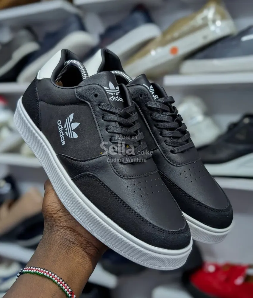 Adidas casual 