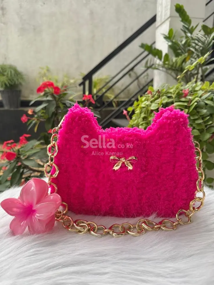 Shoulder bags