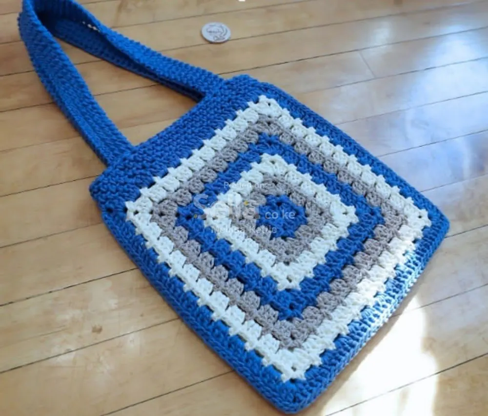 Crochet tote bag