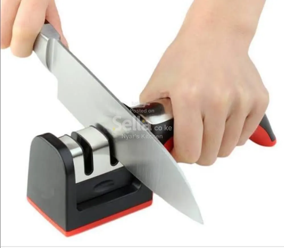 Knife sharpener 