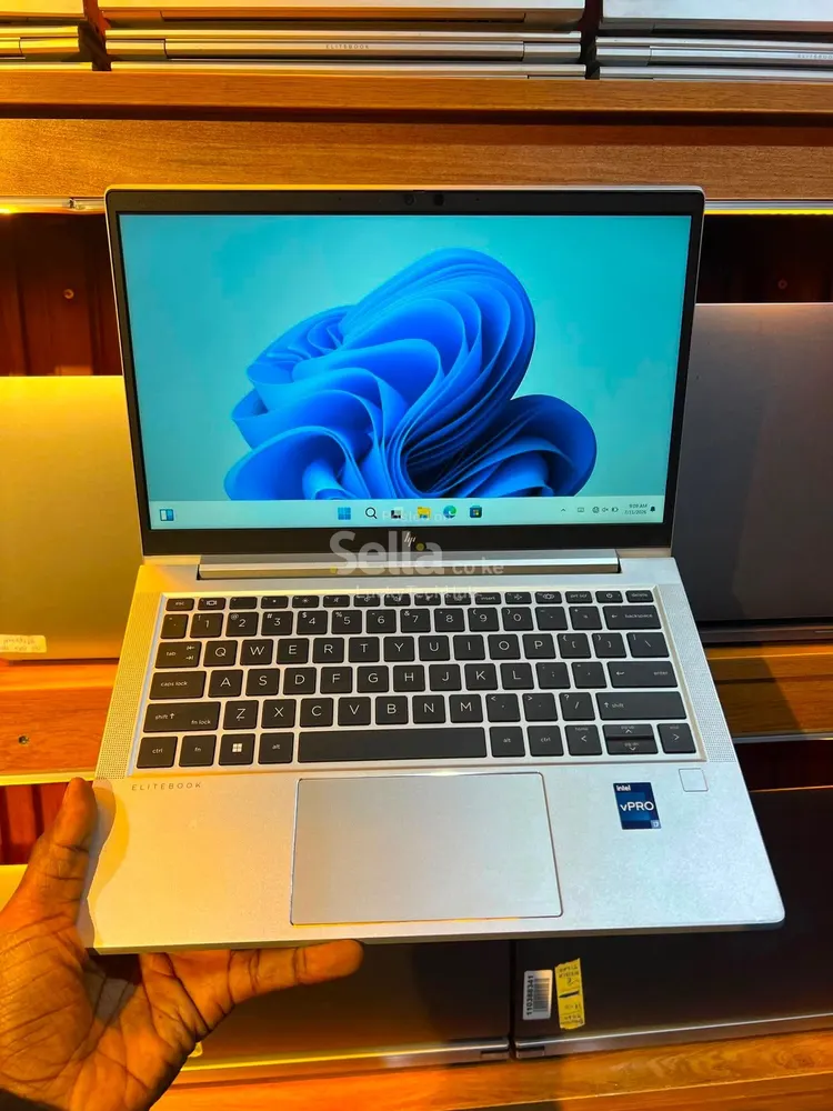 HP Elitebook 630 G10 