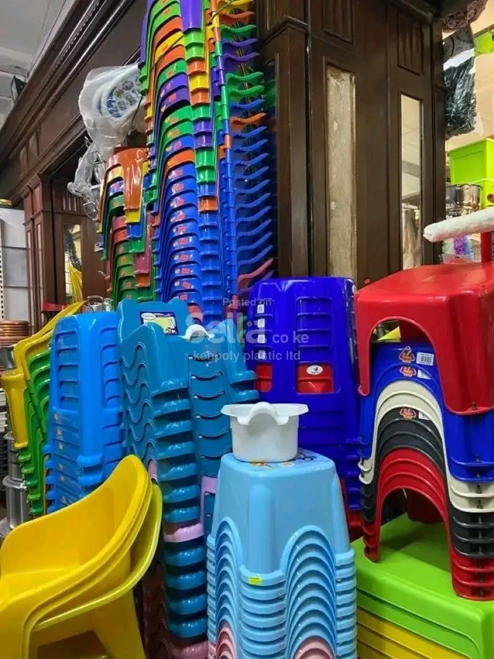 Kenpoly arm chairs
