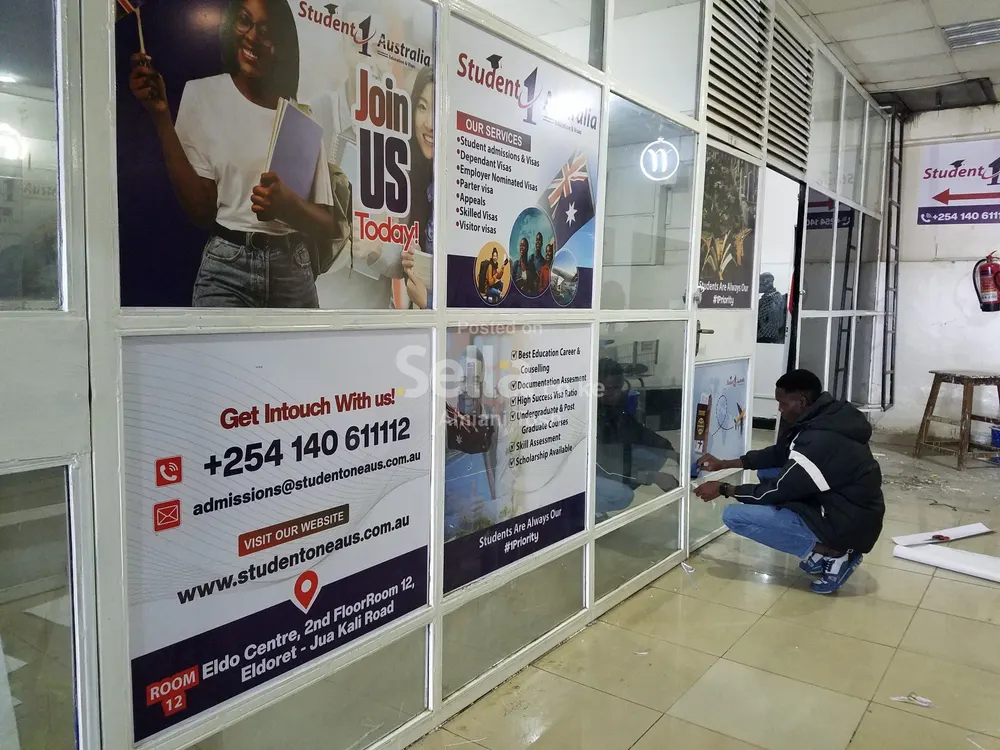 GRAPHIC DESIGN SERVICES PLUS TRAINING 