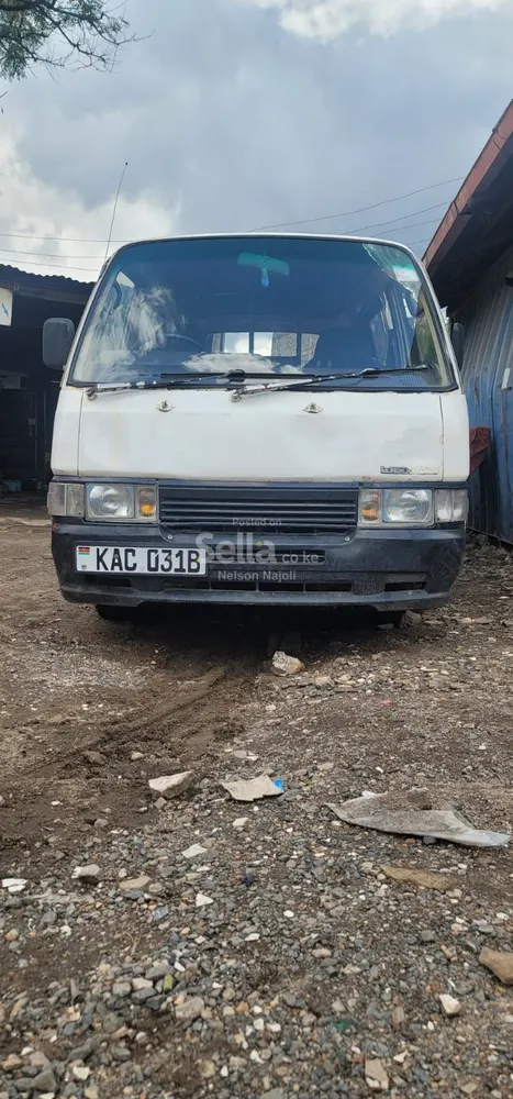 Nissan urvan ex tour 