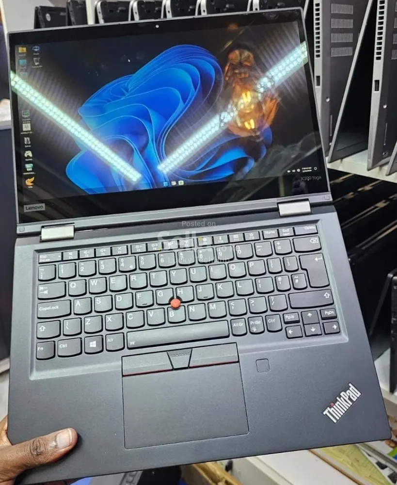 Lenovo Thinkpad  Yoga x390  Intel Core i5 8th generation 