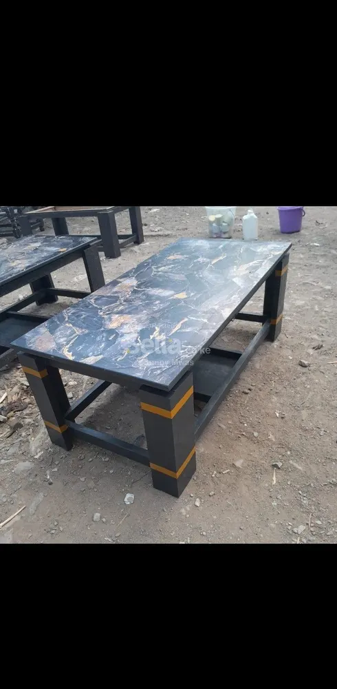 COFFEE TABLES 