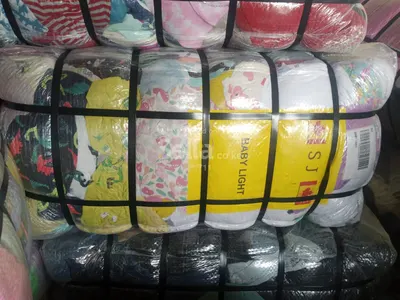 Light clothes bales