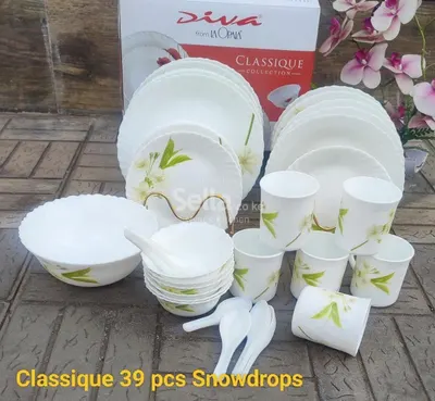  Classique Glass Dinner Sets   