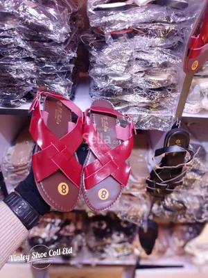 Ladies quality slides ... kindly call if buying..