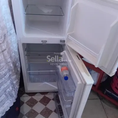 Refrigerator 