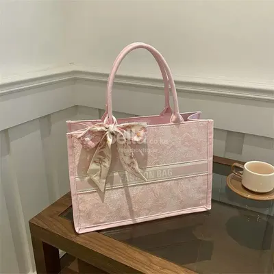 Fashion tote bags