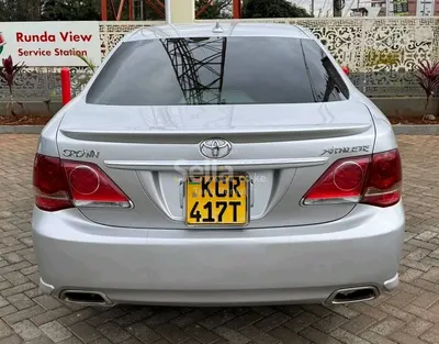 toyota crown